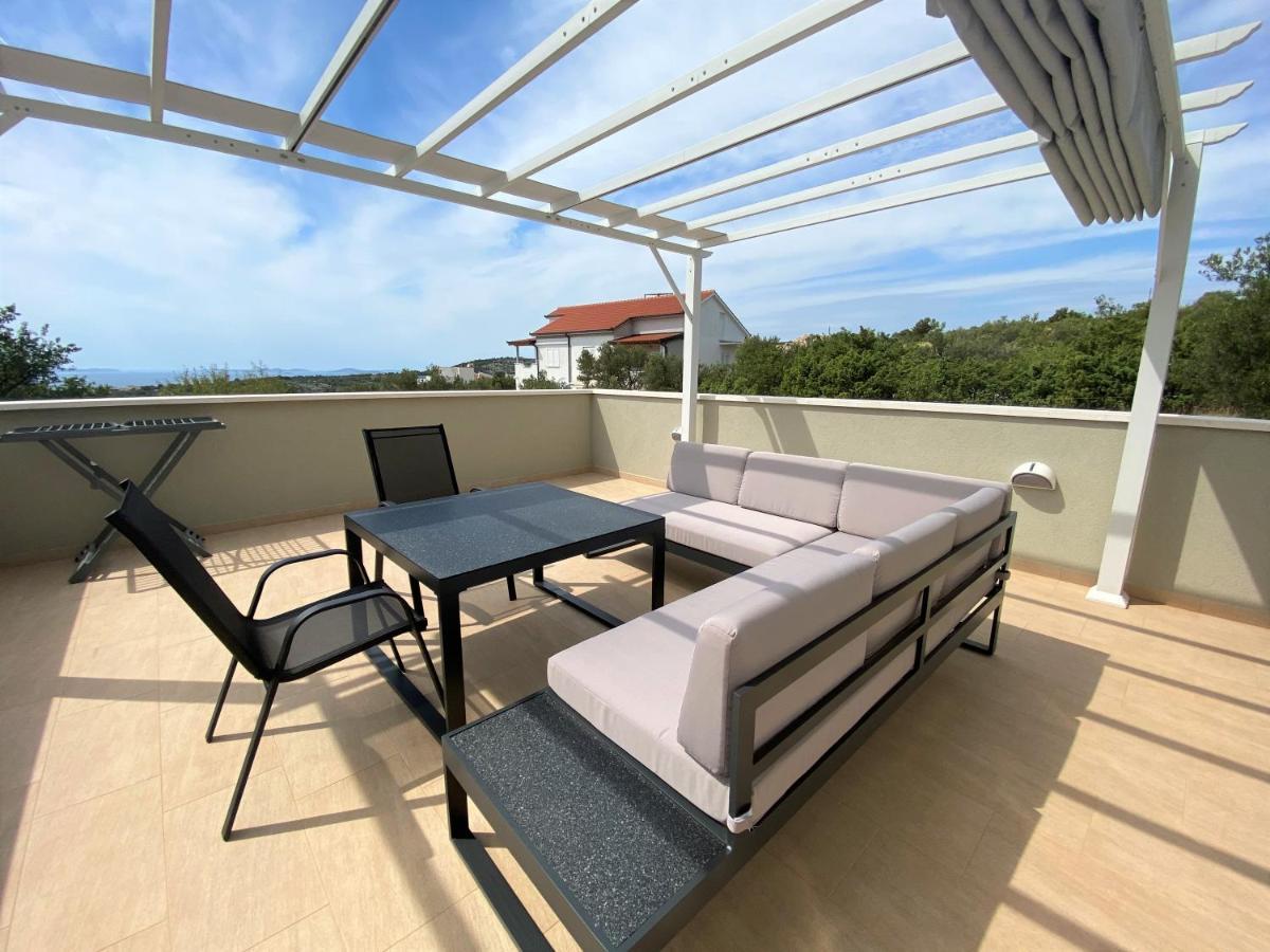 Apartments Carpe Diem พรีมอชเตน ภายนอก รูปภาพ
