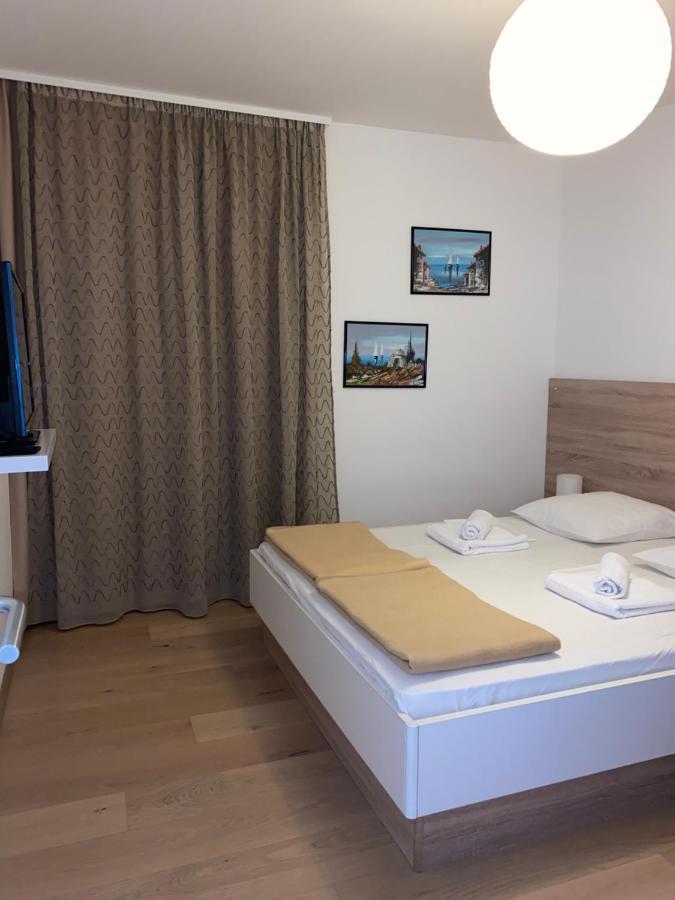 Apartments Carpe Diem พรีมอชเตน ภายนอก รูปภาพ