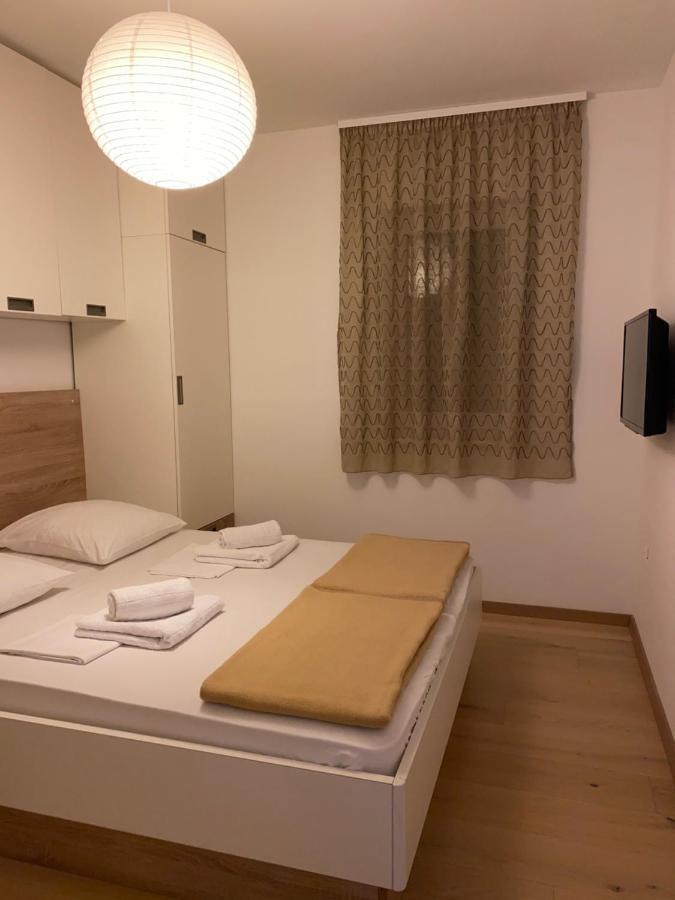 Apartments Carpe Diem พรีมอชเตน ภายนอก รูปภาพ