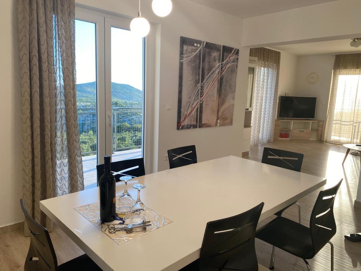 Apartments Carpe Diem พรีมอชเตน ภายนอก รูปภาพ
